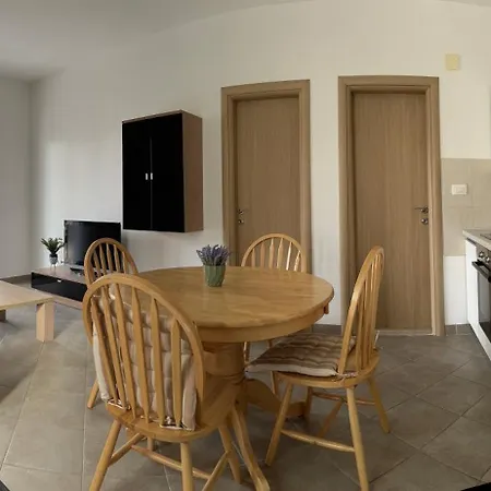 דירה Residence Amore טרוגיר